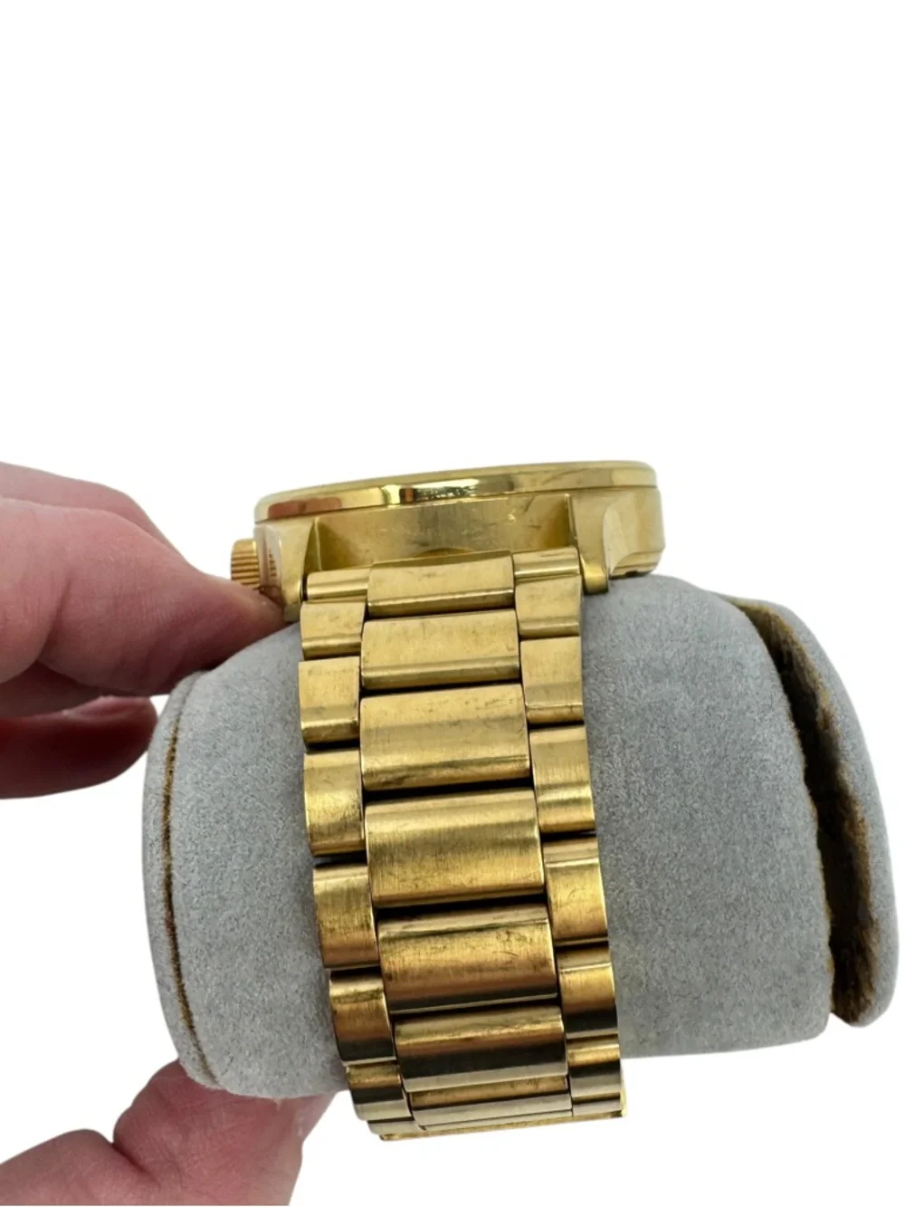 Nixon Sentry Stainless Steel Date All Gold‎ Needs Battery